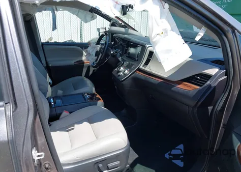 2018 Toyota Sienna Limited Premium 7 Passenger from USA, damaged, VIN 5TDYZ3DC5JS917903